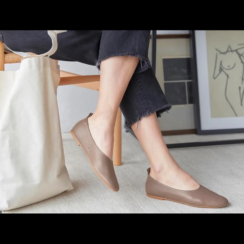 Everlane 8.5 ballet flat taupe